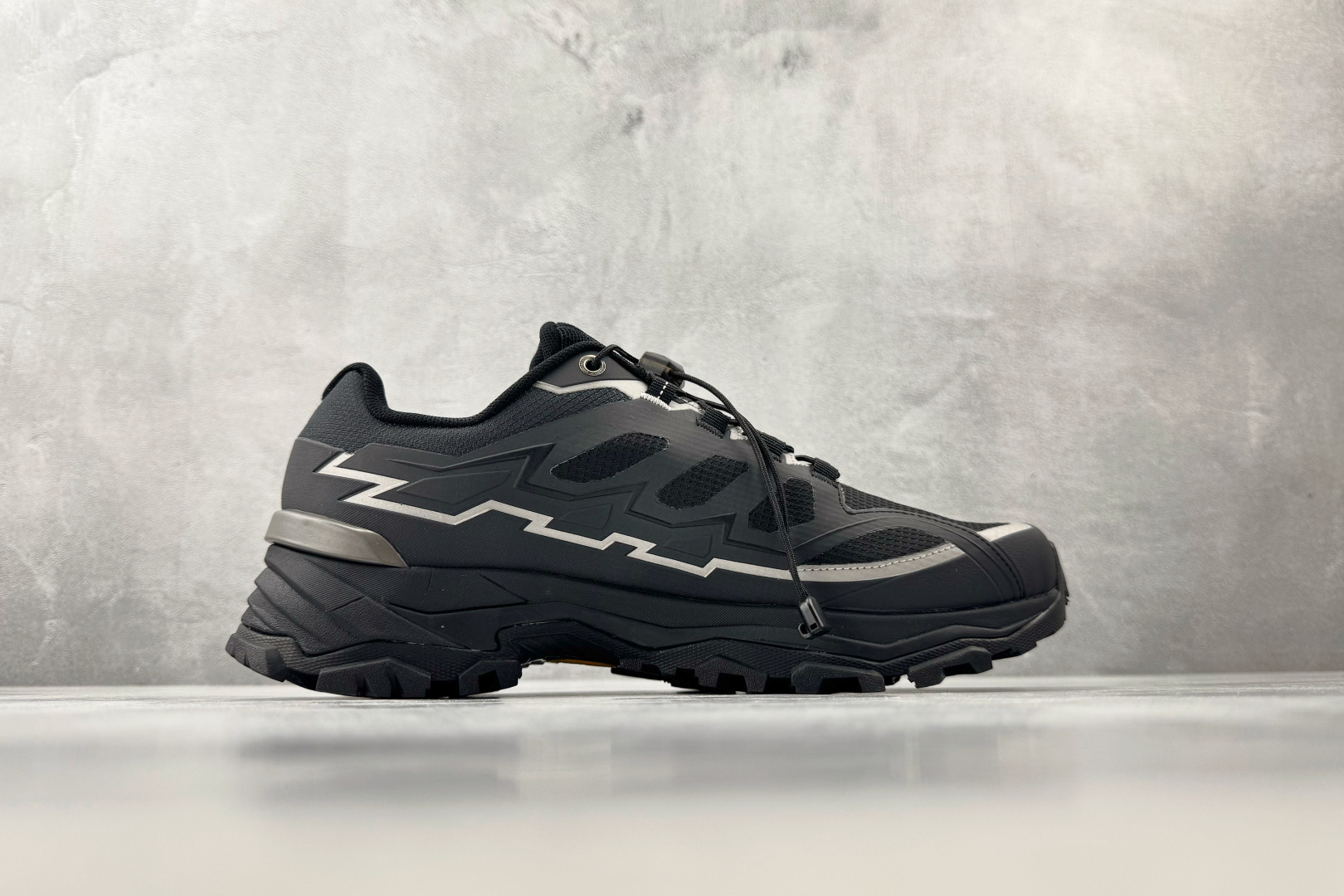 凯乐石KAILAS 远征Vibram 黑色 KS261-Top High Quatity Cheap Sneakers Fashion Clothing Clothes Bags handbags Shoes of all Brand wholesale With The best Quality And Beautiful Price from China Factory Chinese suppliers wholesaler seller 凯乐石KAILAS 远征Vibram 黑色 KS261