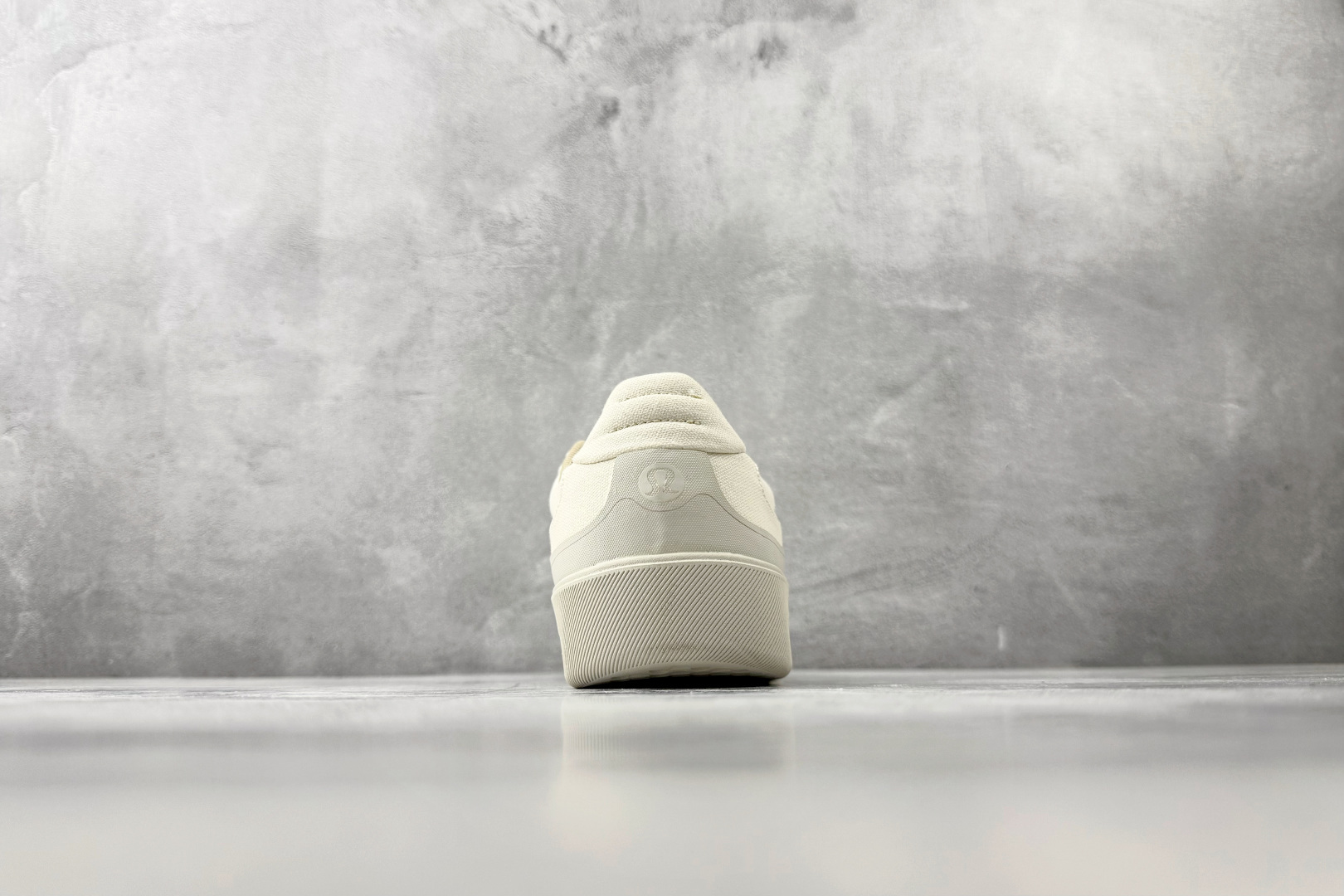 lululemon露露乐蒙 cityverse 米色 LM9B31S-Top High Quatity Cheap Sneakers Fashion Clothing Clothes Bags handbags Shoes of all Brand wholesale With The best Quality And Beautiful Price from China Factory Chinese suppliers wholesaler seller lululemon露露乐蒙 cityverse 米色 LM9B31S