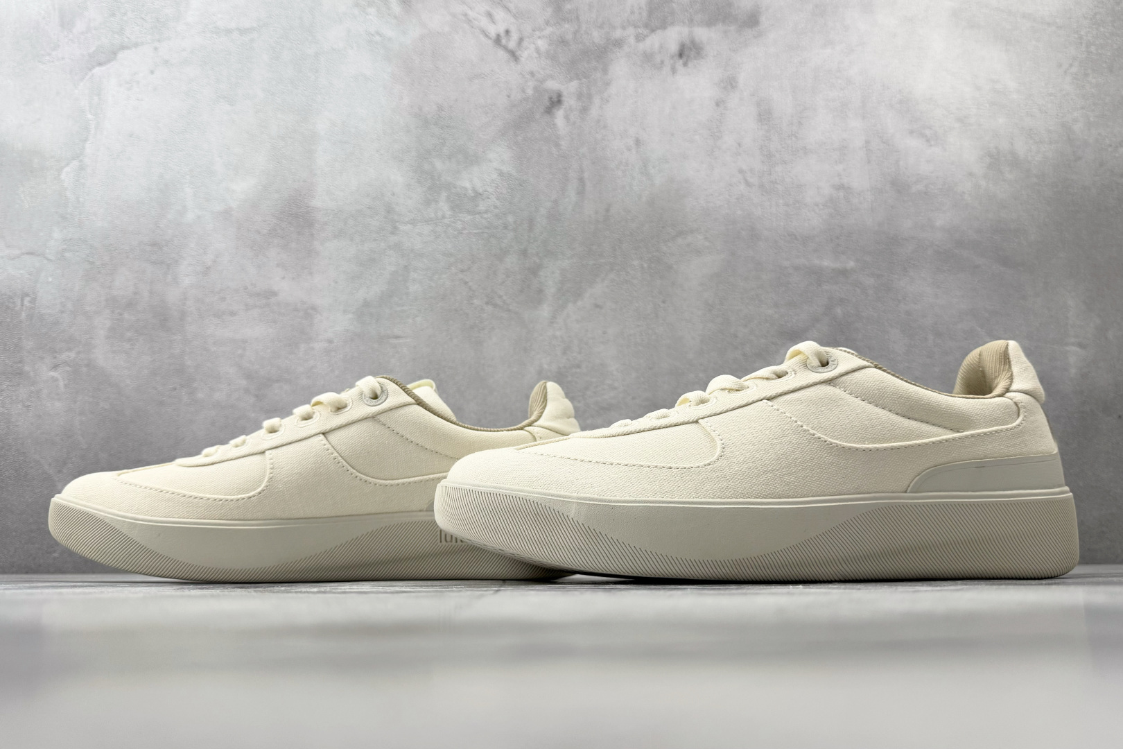 lululemon露露乐蒙 cityverse 米色 LM9B31S-Top High Quatity Cheap Sneakers Fashion Clothing Clothes Bags handbags Shoes of all Brand wholesale With The best Quality And Beautiful Price from China Factory Chinese suppliers wholesaler seller lululemon露露乐蒙 cityverse 米色 LM9B31S