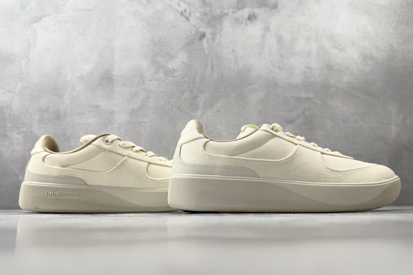 lululemon露露乐蒙 cityverse 米色 LM9B31S-Top High Quatity Cheap Sneakers Fashion Clothing Clothes Bags handbags Shoes of all Brand wholesale With The best Quality And Beautiful Price from China Factory Chinese suppliers wholesaler seller lululemon露露乐蒙 cityverse 米色 LM9B31S