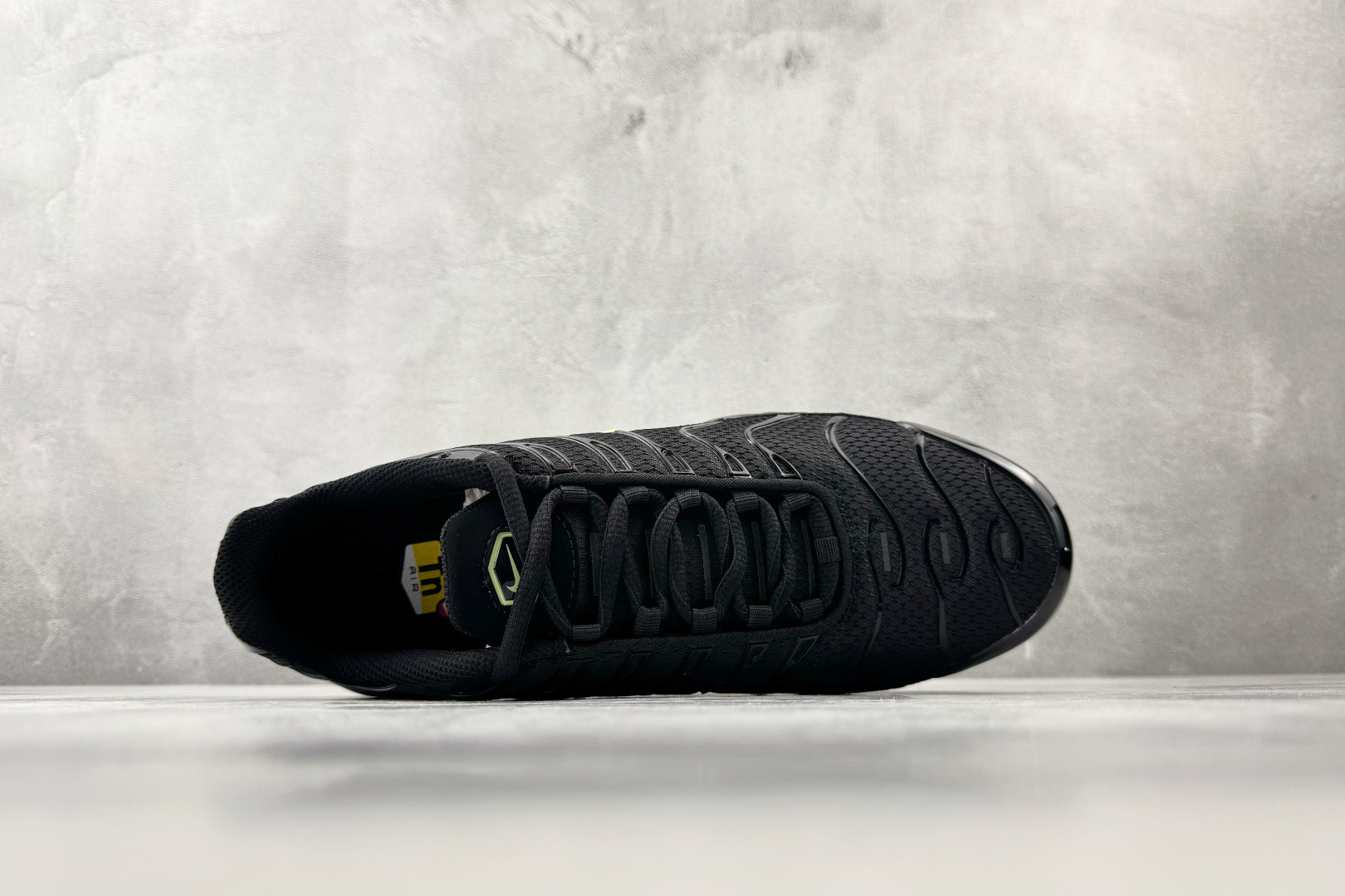 Nike Air Max Plus 黑色 DM0032-036-Top High Quatity Cheap Sneakers Fashion Clothing Clothes Bags handbags Shoes of all Brand wholesale With The best Quality And Beautiful Price from China Factory Chinese suppliers wholesaler seller Nike Air Max Plus 黑色 DM0032-036