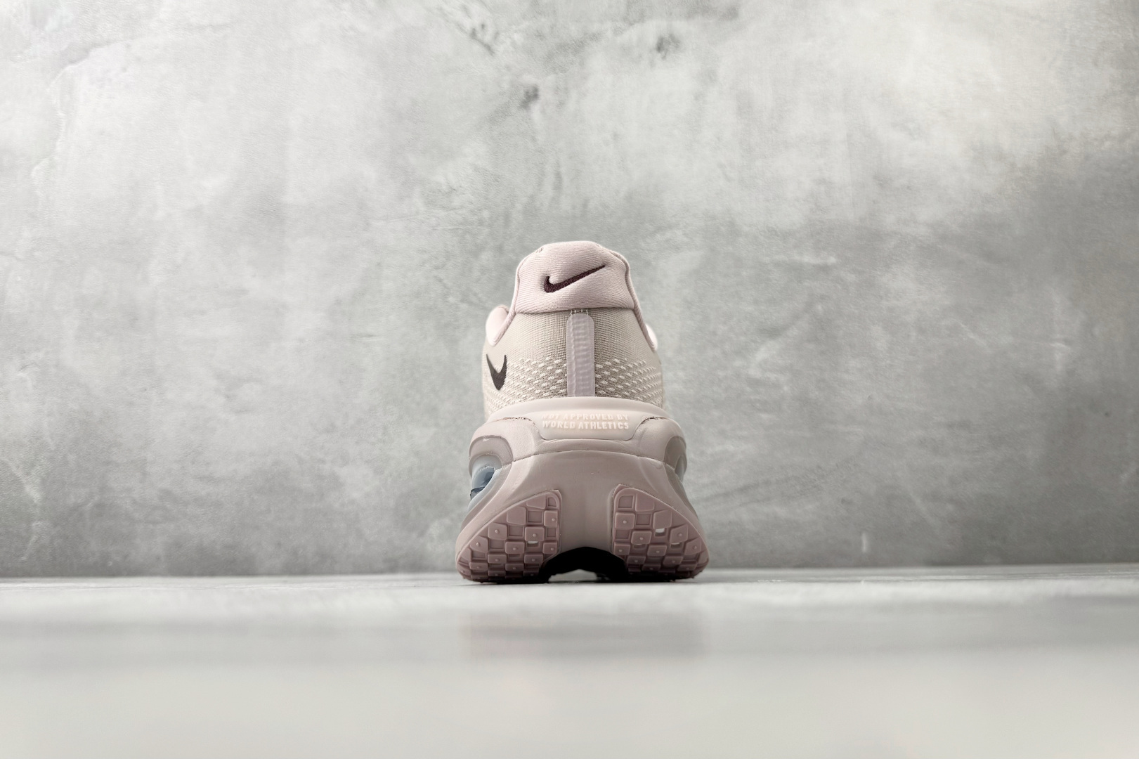 Diy Nike Vomero Premium 紫红货号：HM5973 607尺码：36 36.5 37