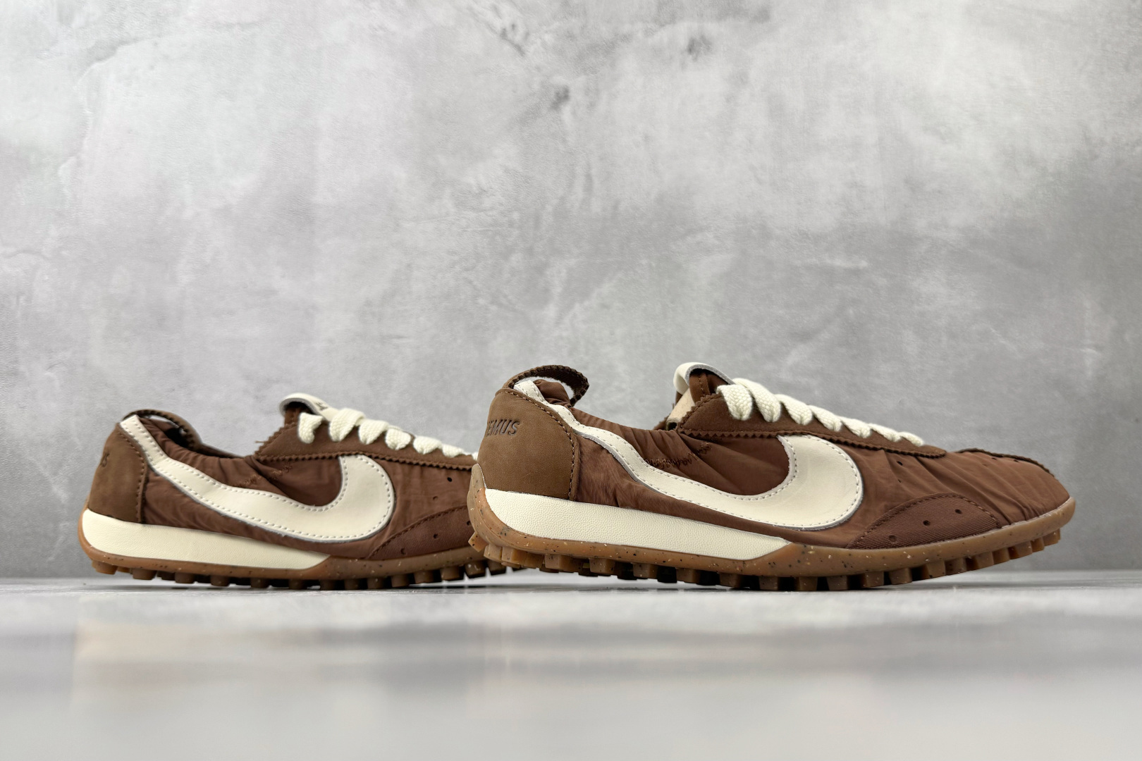 GOD 神版 Nike × Jacquemus Moon Shoe SP 棕黄货号：HV8547-200