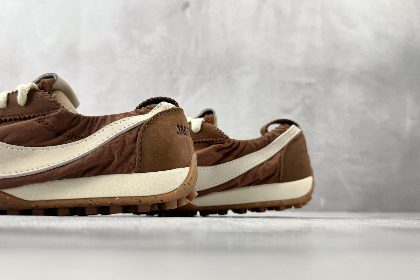 GOD 神版 Nike × Jacquemus Moon Shoe SP 棕黄货号：HV8547-200
