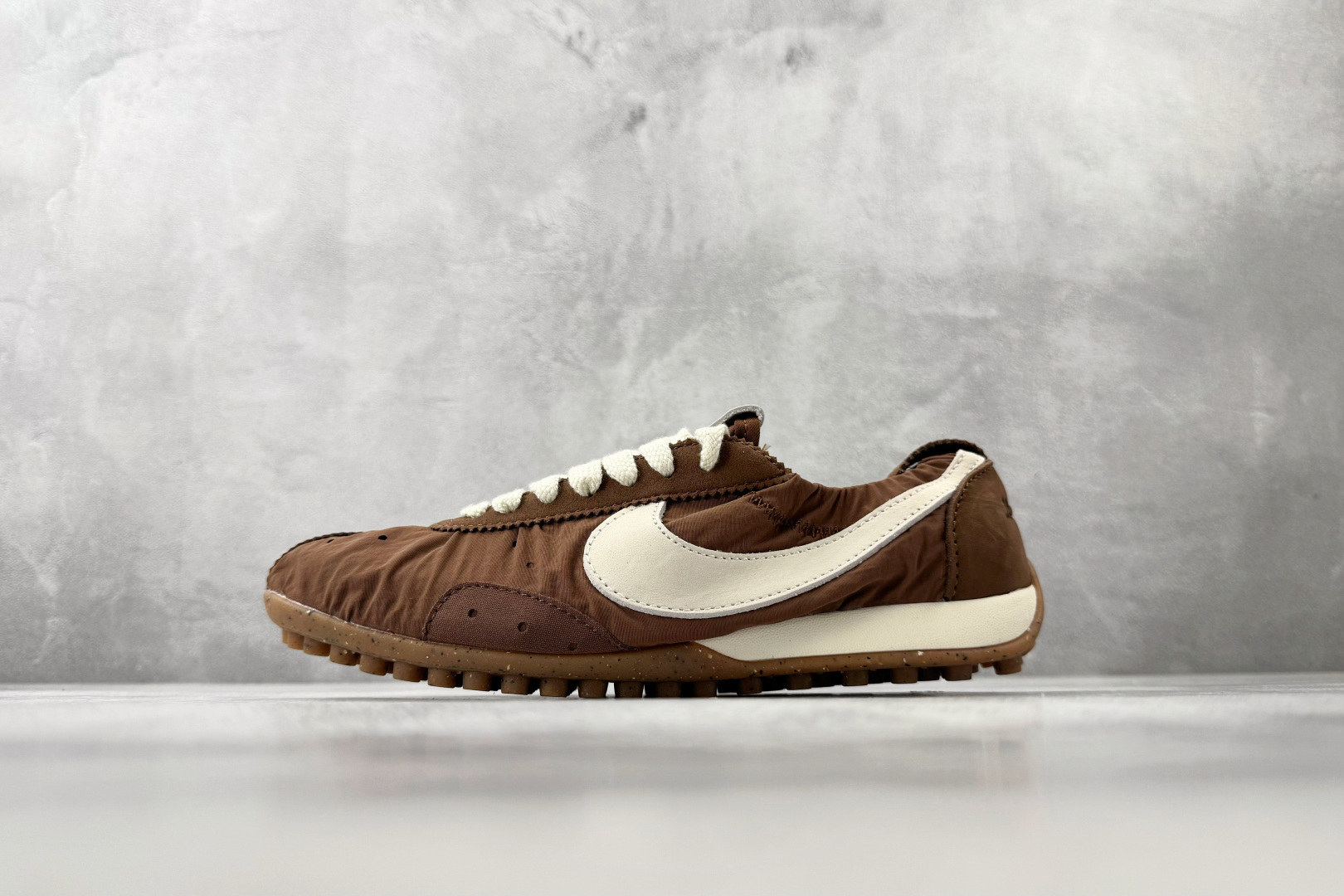 GOD 神版 Nike × Jacquemus Moon Shoe SP 棕黄货号：HV8547-200