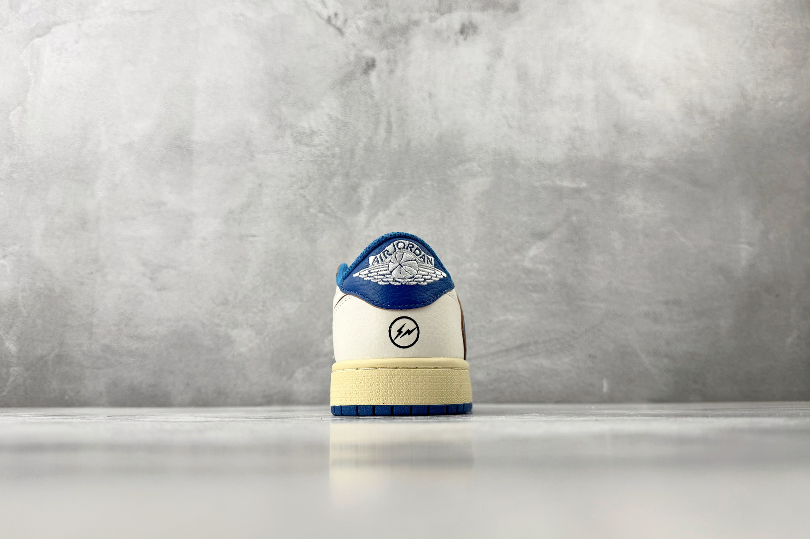 河源 Jordan  × Travis Scott x Fragment Design Air Jord