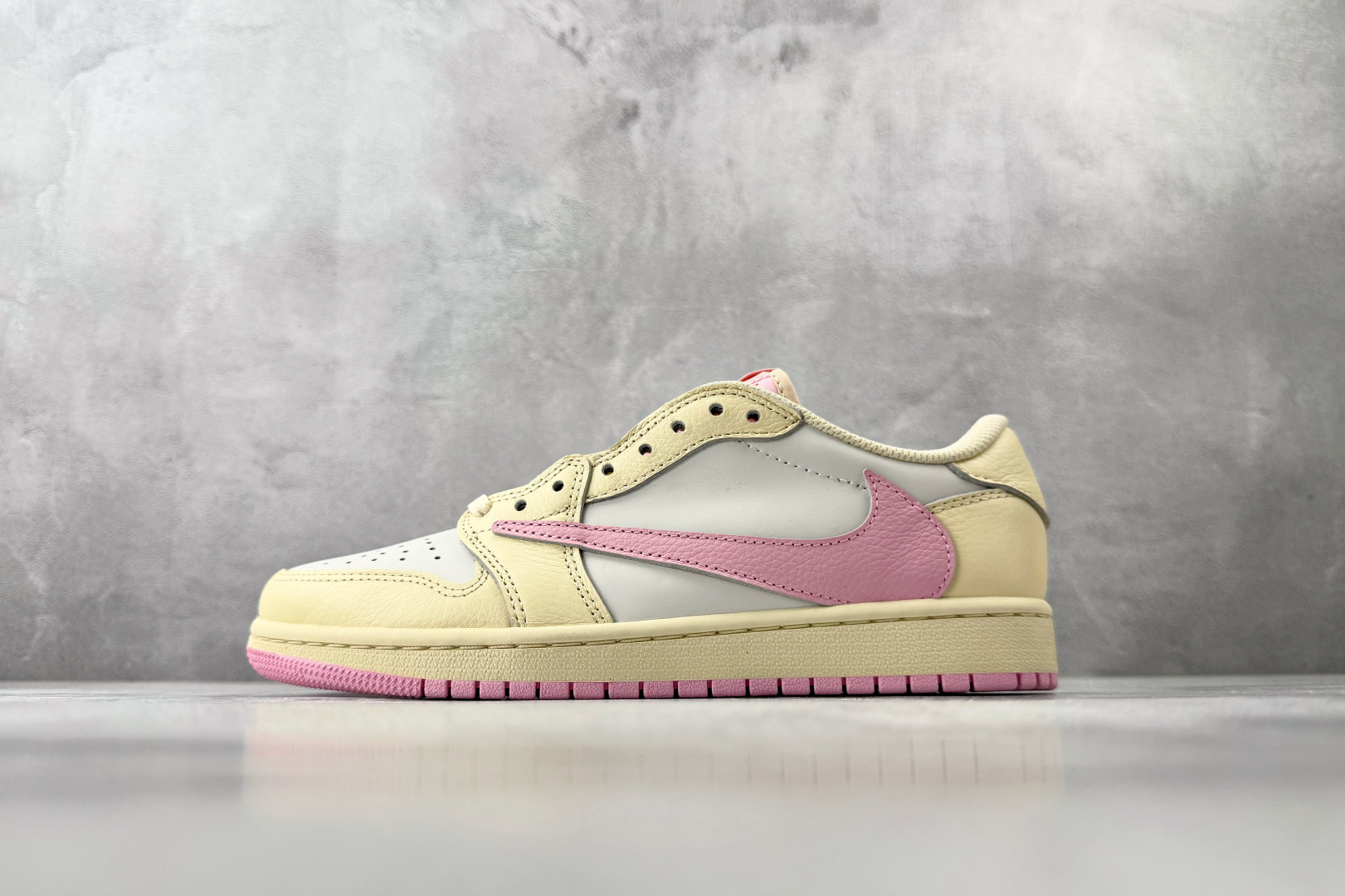 REP Jordan  × Travis Scott Air Jordan 1 Low OG 粉倒钩 S
