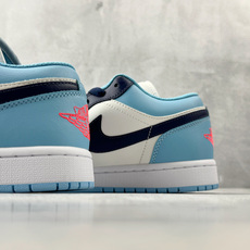 OT纯原 Jordan Air Jordan 1 Low 白蓝色货号:-149尺码:35.5 36 36 OT纯原 Jordan Air Jordan 1 Low 白蓝色货号:-149尺码:35.5 36 36