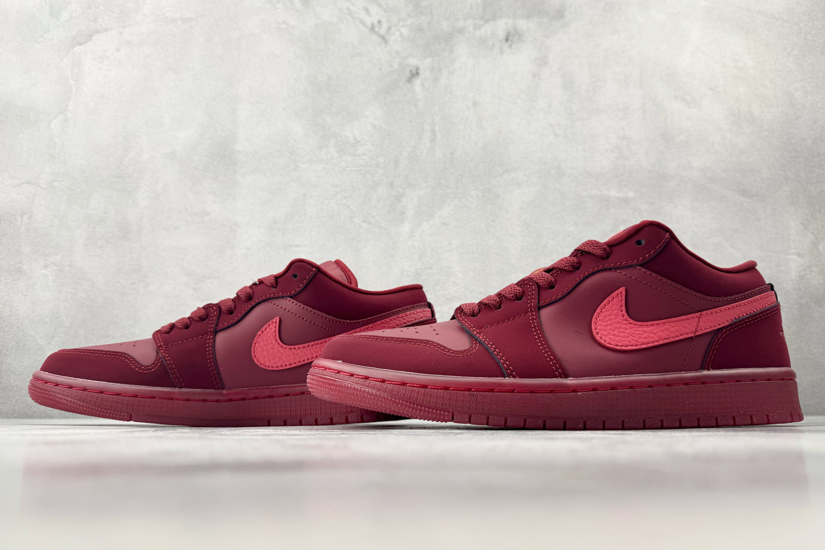 DT 公司级 Jordan Air Jordan 1 SE Valentine's Day情人节限定 口红印花 红 DT 公司级 Jordan Air Jordan 1 SE Valentine's Day情人节限定 口红印花 红