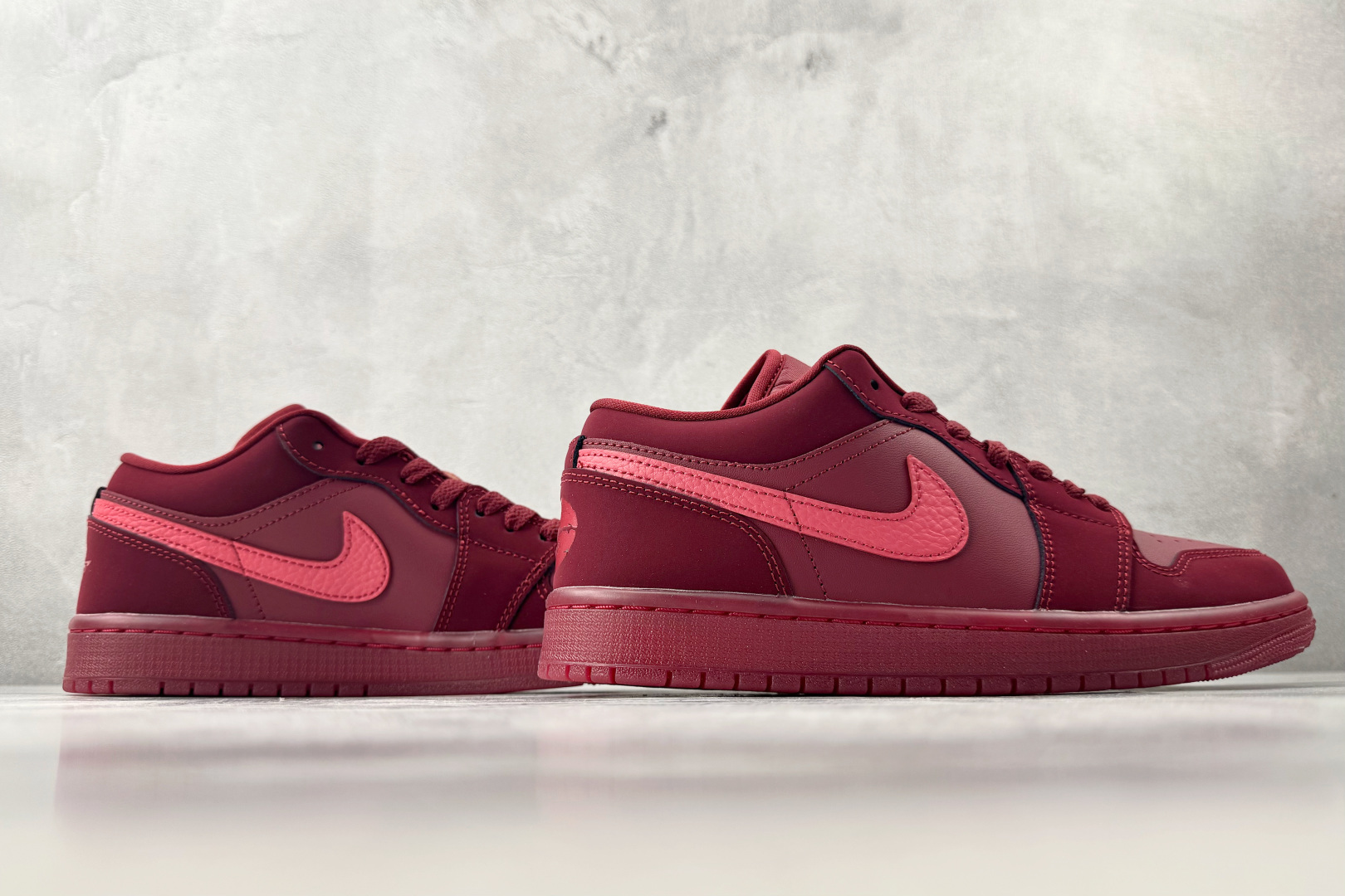 DT 公司级 Jordan Air Jordan 1 SE Valentine's Day情人节限定 口红印花 红 DT 公司级 Jordan Air Jordan 1 SE Valentine's Day情人节限定 口红印花 红