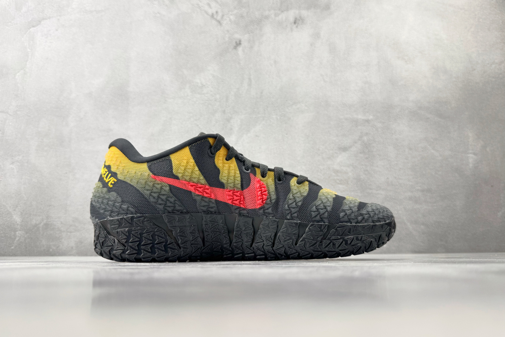 OX Nike × Jurassic Park Ja 3 莫兰特三代 Raptor EP黑黄红 货号:IU7239- OX Nike × Jurassic Park Ja 3 莫兰特三代 Raptor EP黑黄红 货号:IU7239-