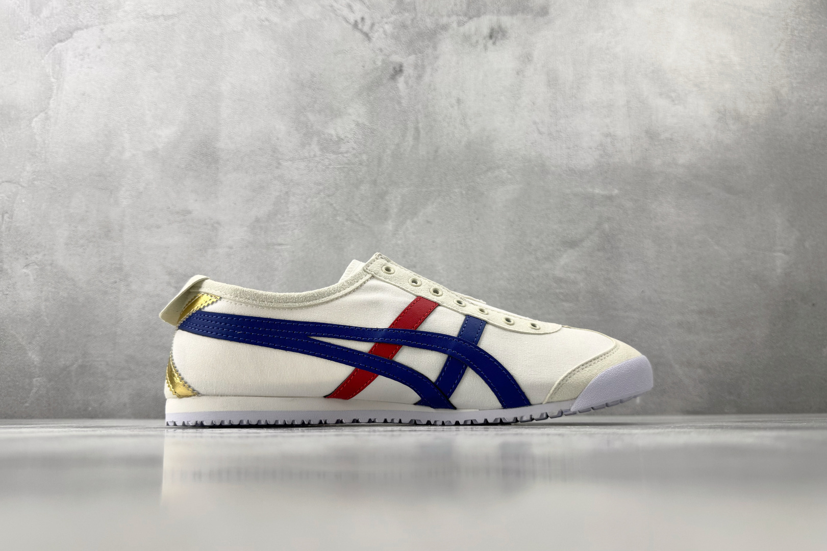 广版 Onitsuka Tiger鬼塚虎 MEXICO 66 乳白蓝金货号:1183B475-100尺码 广版 Onitsuka Tiger鬼塚虎 MEXICO 66 乳白蓝金货号:1183B475-100尺码