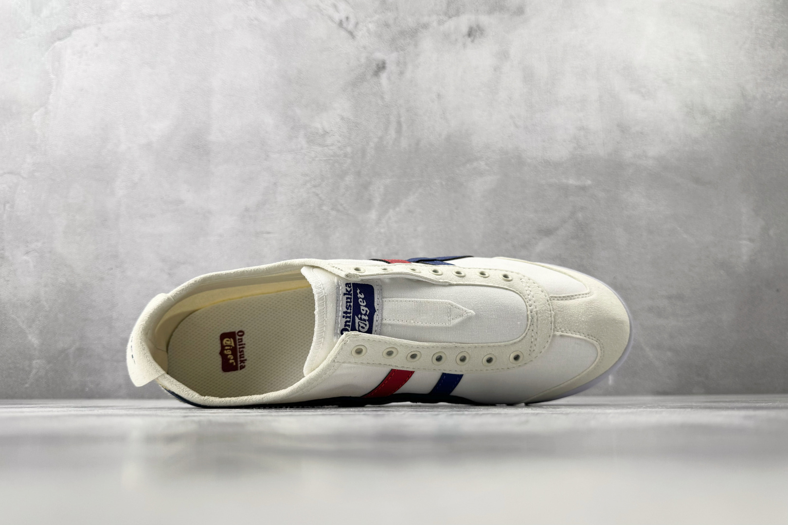 广版 Onitsuka Tiger鬼塚虎 MEXICO 66 乳白蓝金货号:1183B475-100尺码 广版 Onitsuka Tiger鬼塚虎 MEXICO 66 乳白蓝金货号:1183B475-100尺码