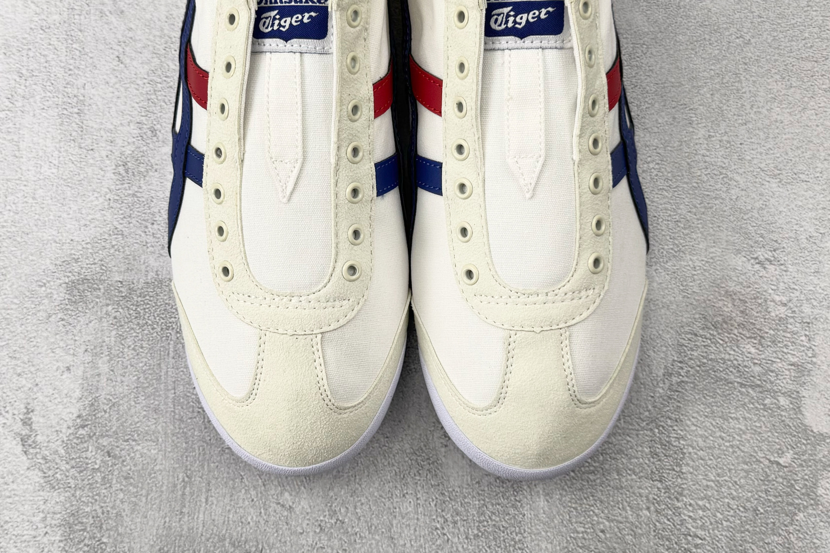 广版 Onitsuka Tiger鬼塚虎 MEXICO 66 乳白蓝金货号:1183B475-100尺码 广版 Onitsuka Tiger鬼塚虎 MEXICO 66 乳白蓝金货号:1183B475-100尺码