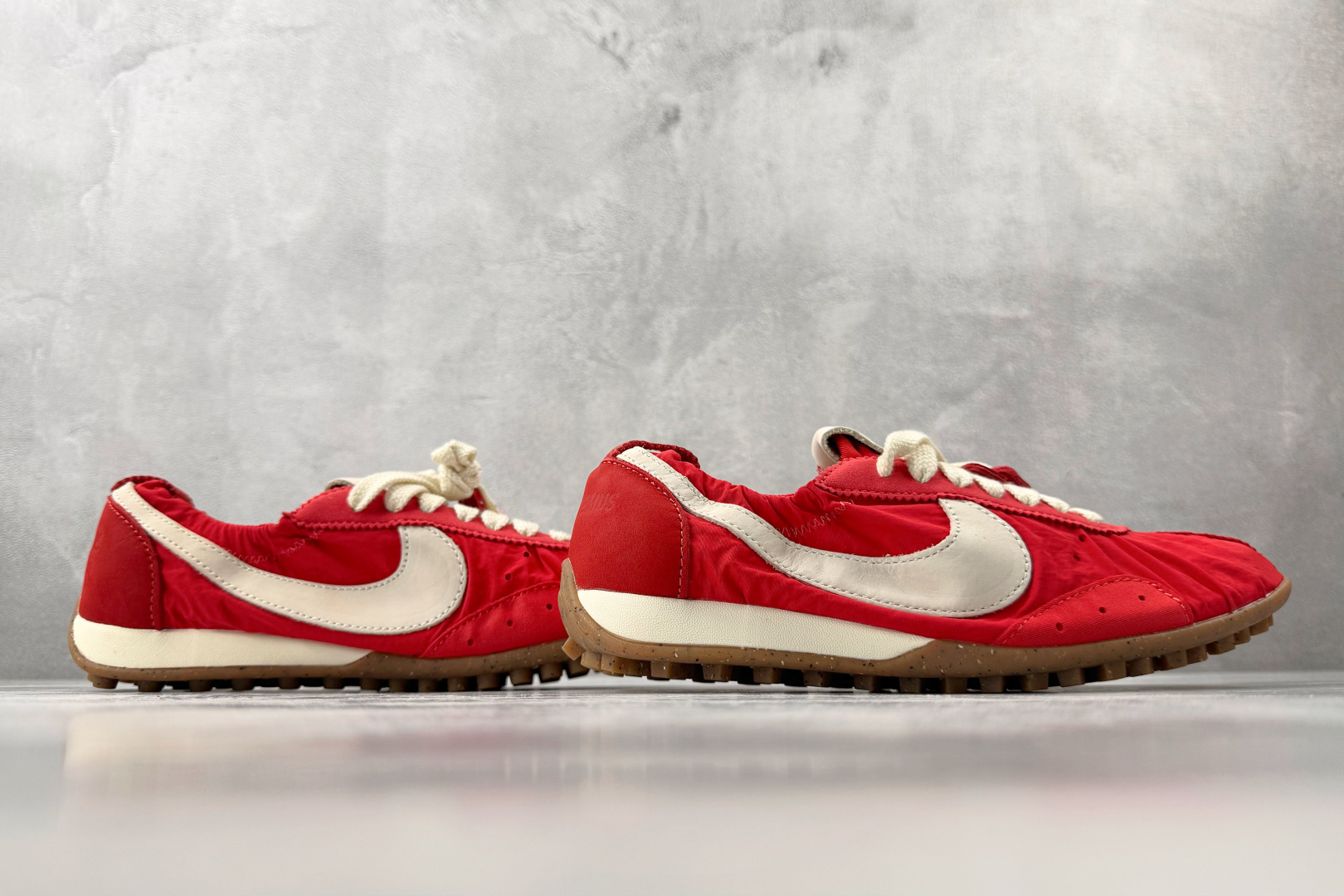 GOD 神版 Nike  × Jacquemus Moon Shoe SP 红色货号：HV8547-60