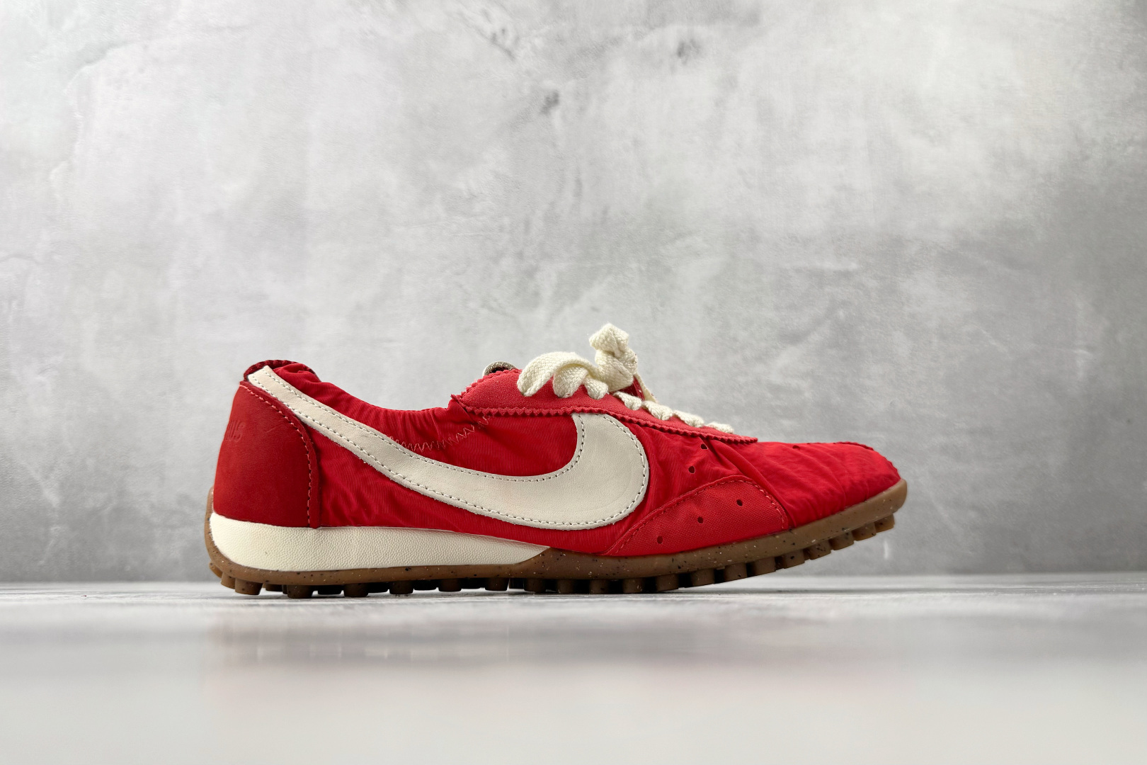 GOD 神版 Nike  × Jacquemus Moon Shoe SP 红色货号：HV8547-60