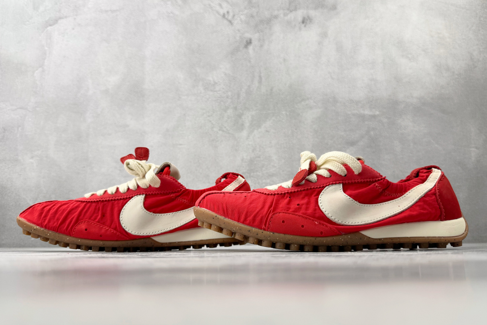 GOD 神版 Nike  × Jacquemus Moon Shoe SP 红色货号：HV8547-60