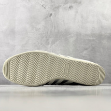 N 版 东南亚订单 adidas originals JAPAN 银色 货号:KJ3962 尺码:36 36.5 3 N 版 东南亚订单 adidas originals JAPAN 银色 货号:KJ3962 尺码:36 36.5 3