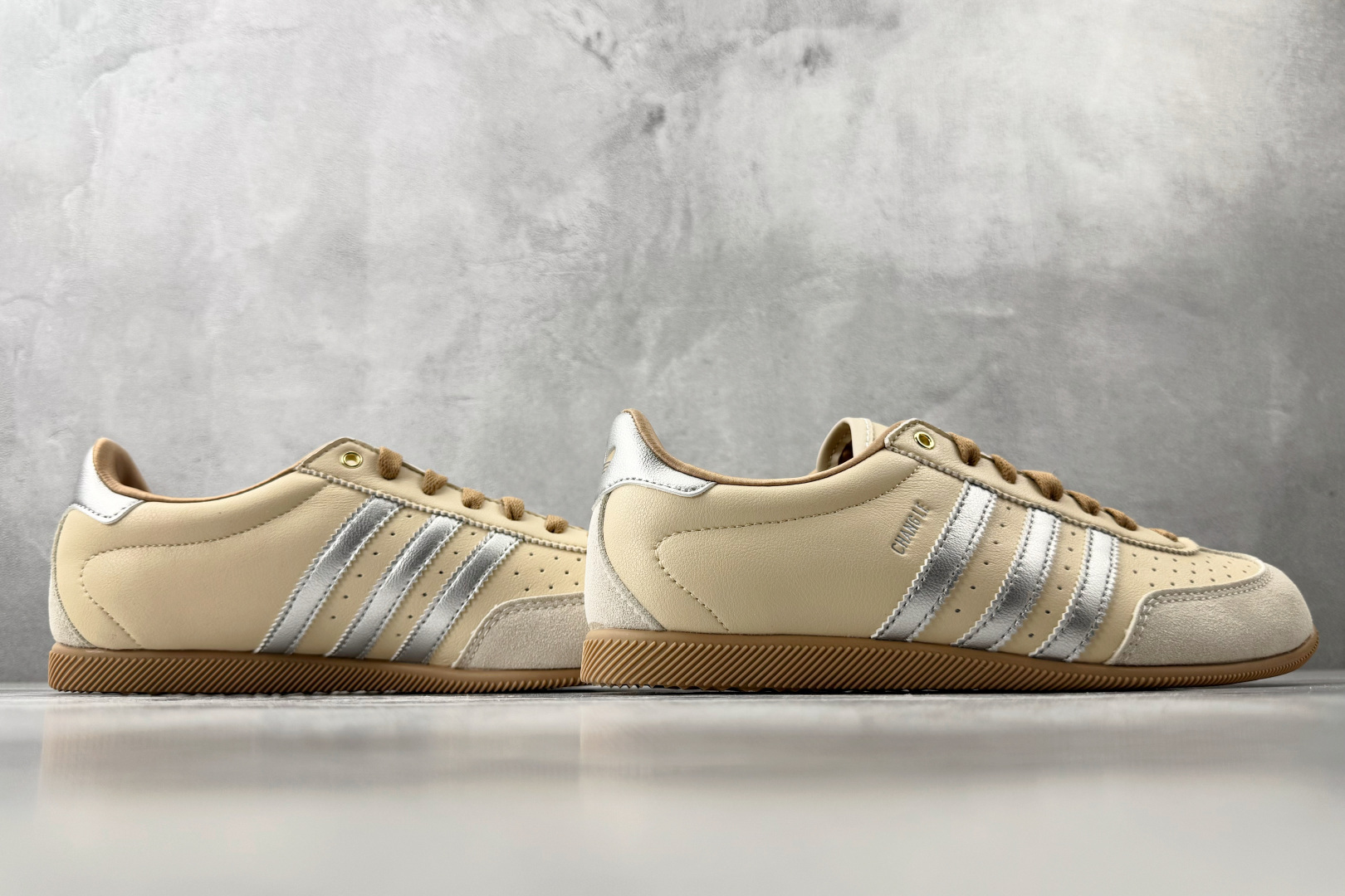 N 版  东南亚订单  adidas originals JAPAN 银黄 货号：KJ3962 尺码：36 36.5 3