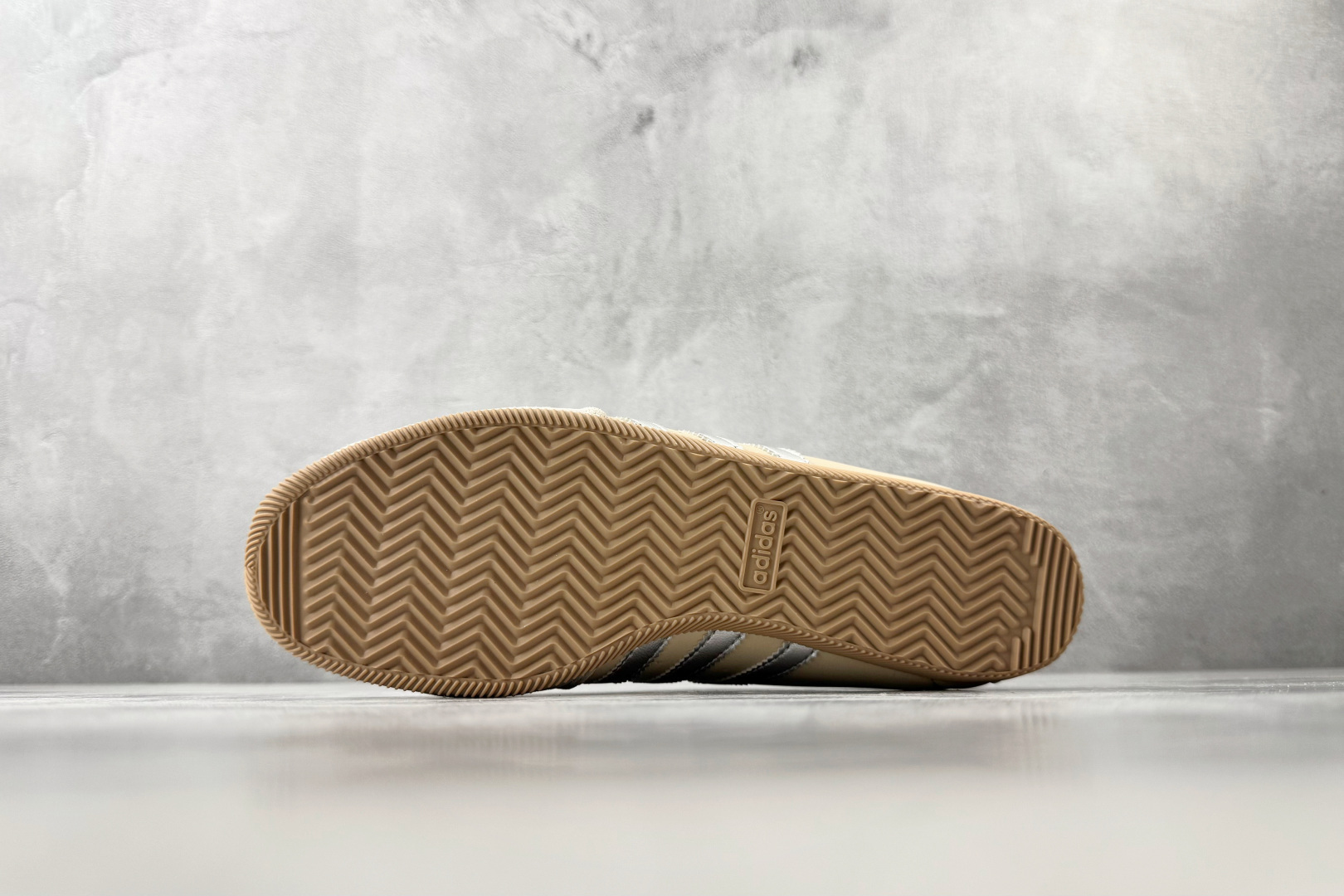 N 版  东南亚订单  adidas originals JAPAN 银黄 货号：KJ3962 尺码：36 36.5 3