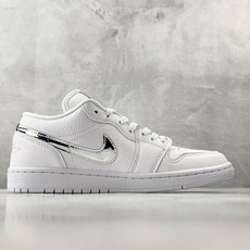 DT 公司级 Jordan Air Jordan 1 白色 货号:IQ9381-100 尺码:35.5 36 36. DT 公司级 Jordan Air Jordan 1 白色 货号:IQ9381-100 尺码:35.5 36 36.