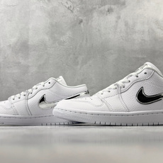 DT 公司级 Jordan Air Jordan 1 白色 货号:IQ9381-100 尺码:35.5 36 36. DT 公司级 Jordan Air Jordan 1 白色 货号:IQ9381-100 尺码:35.5 36 36.