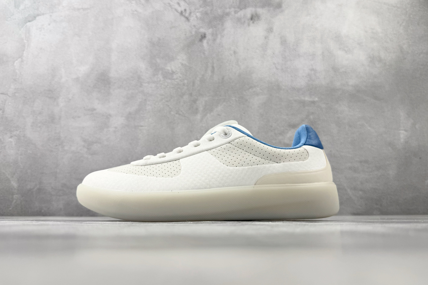 XC2.0 lululemon露露乐蒙 cityverse 米色货号：LM9B83S尺码：36 36.5