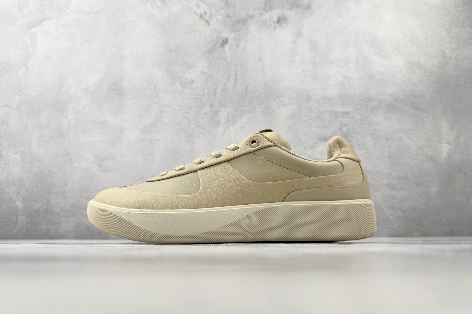 XC2.0 lululemon露露乐蒙 cityverse 棕色货号：LW9FFIS-尺码：40 40.