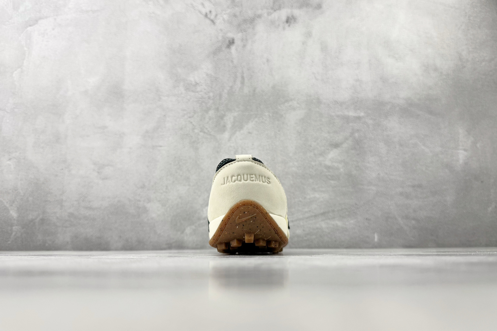 GOD 神版 Nike  × Jacquemus  米白色货号：HV8547-700尺码：36 36.5
