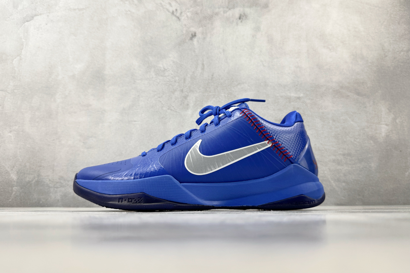S2 纯原生产线 Nike Zoom Kobe 5 Protro Dodgers 蓝色货号：IO6256
