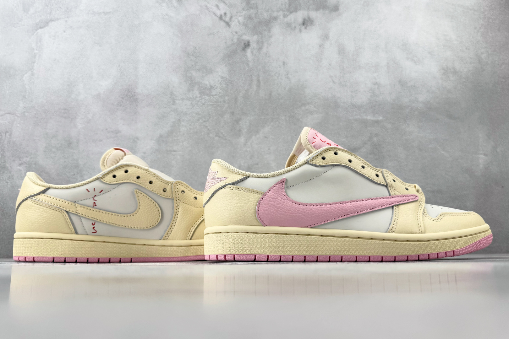 LJ渠道 Jordan × Travis Scott Air Jordan 1 Low OG 粉倒钩 LJ渠道 Jordan × Travis Scott Air Jordan 1 Low OG 粉倒钩