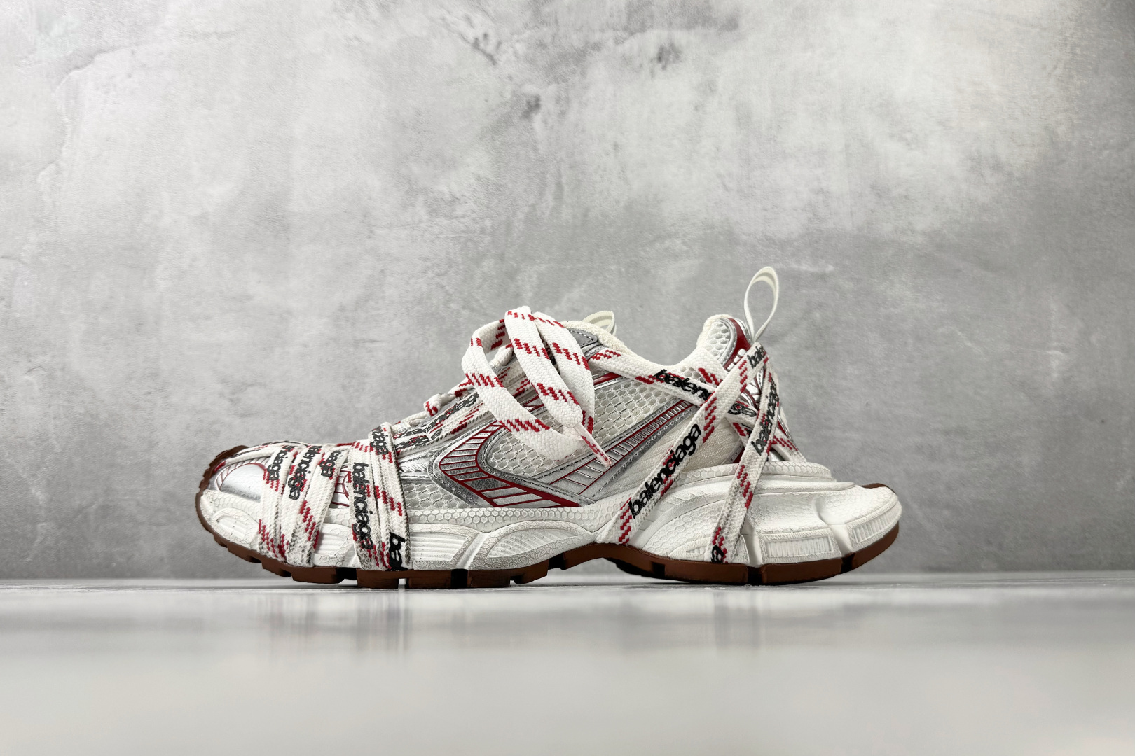 XA 最新外贸批次 Balenciaga巴黎世家 3XL 白红货号：W3XHL2162尺码：35 36 