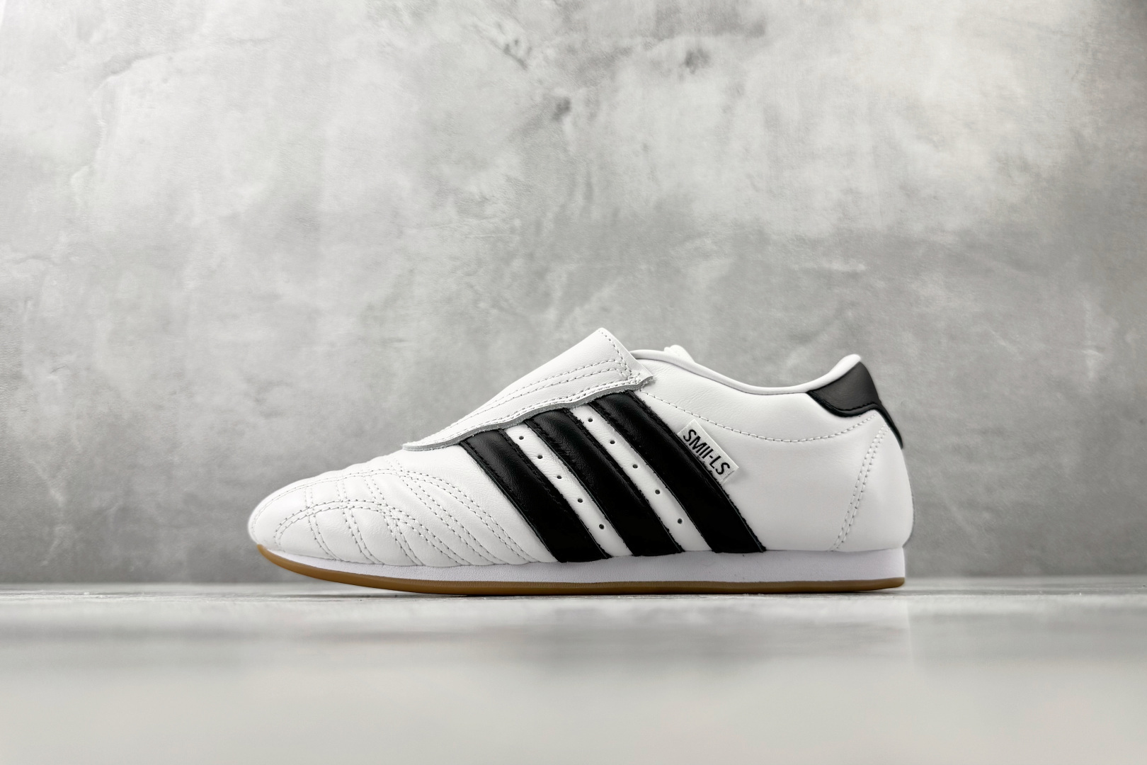 GOD/2.0 神版 adidas TAEKWONDO 白色货号：JQ4774尺码：36 36.5 37