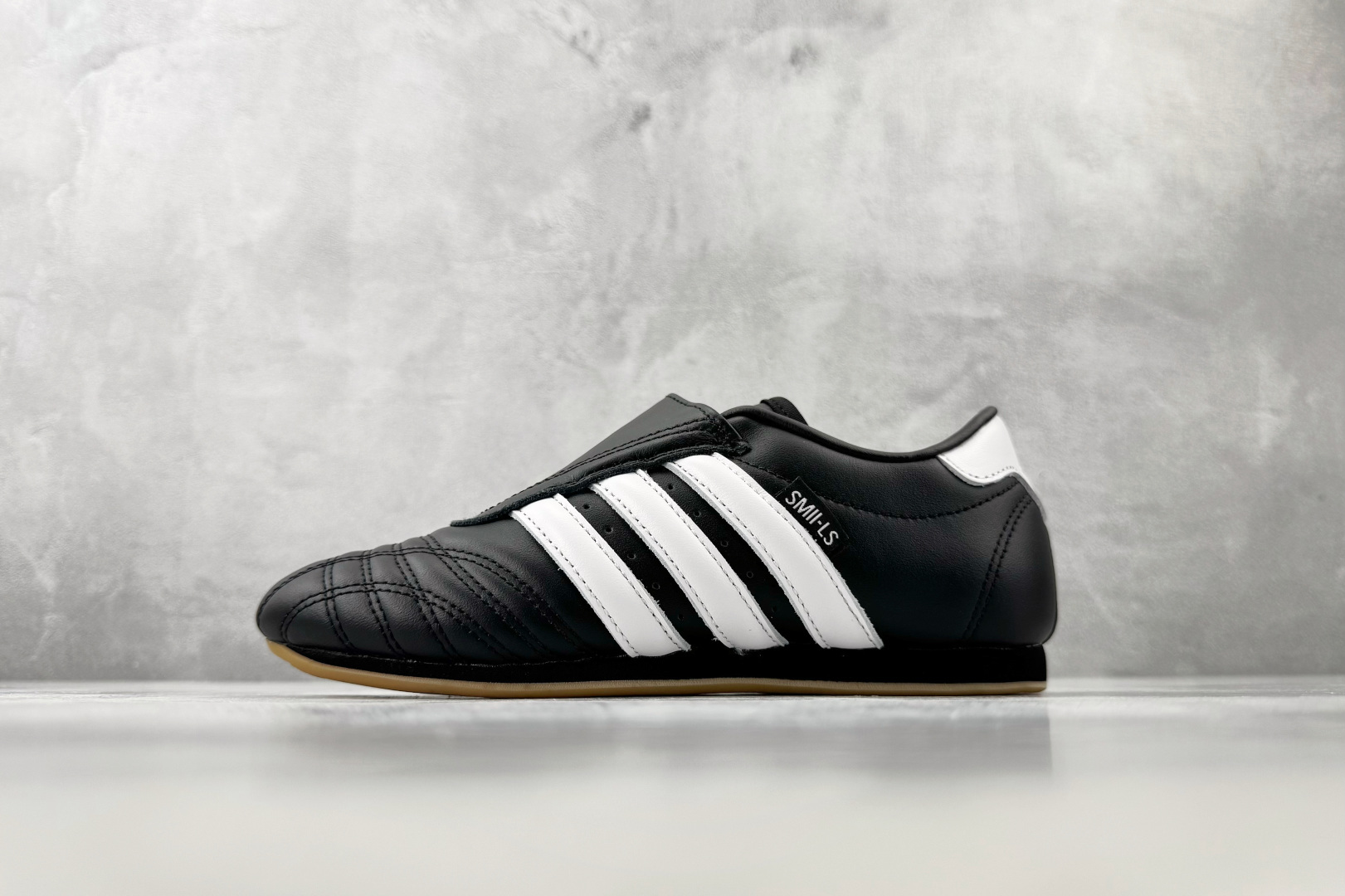 GOD/2.0 神版 adidas TAEKWONDO 黑白货号：JQ4775尺码：36 36.5 37