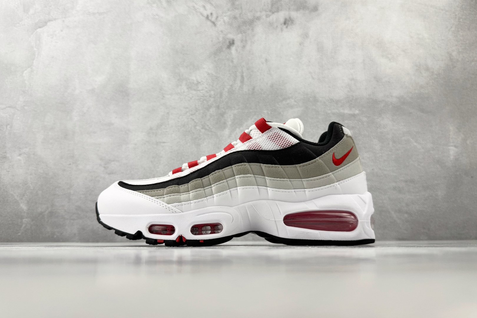 KZ 2.0 口碑神作  Nike Air Max 95 OG 白灰黑货号：IB7862-100尺码：4