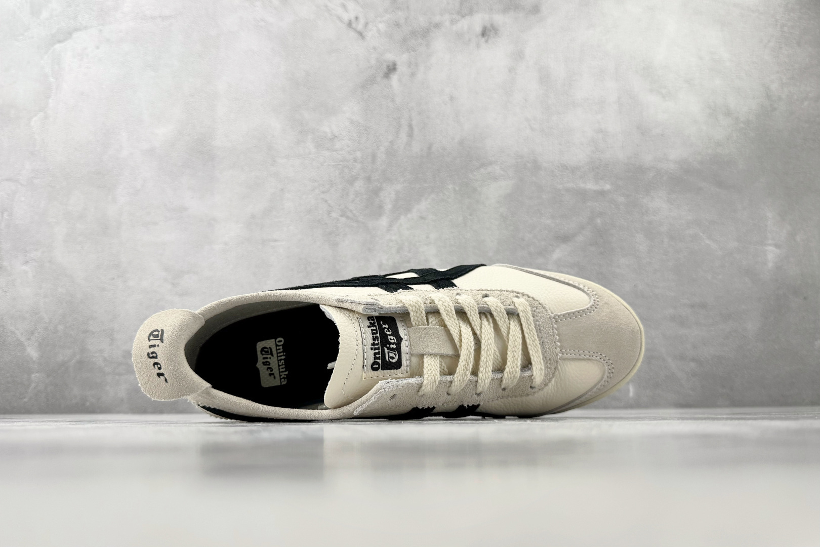 OT 头层 Onitsuka Tiger鬼塚虎 MEXICO 66 BLACK Unisex 桦木黑货号