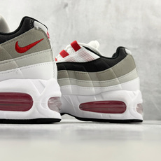 KZ 2.0 口碑神作 Nike Air Max 95 OG 白灰黑货号:IB7862-100尺码:4 KZ 2.0 口碑神作 Nike Air Max 95 OG 白灰黑货号:IB7862-100尺码:4