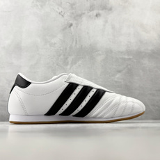 GOD/2.0 神版 adidas TAEKWONDO 白色货号:JQ4774尺码:36 36.5 37 GOD/2.0 神版 adidas TAEKWONDO 白色货号:JQ4774尺码:36 36.5 37