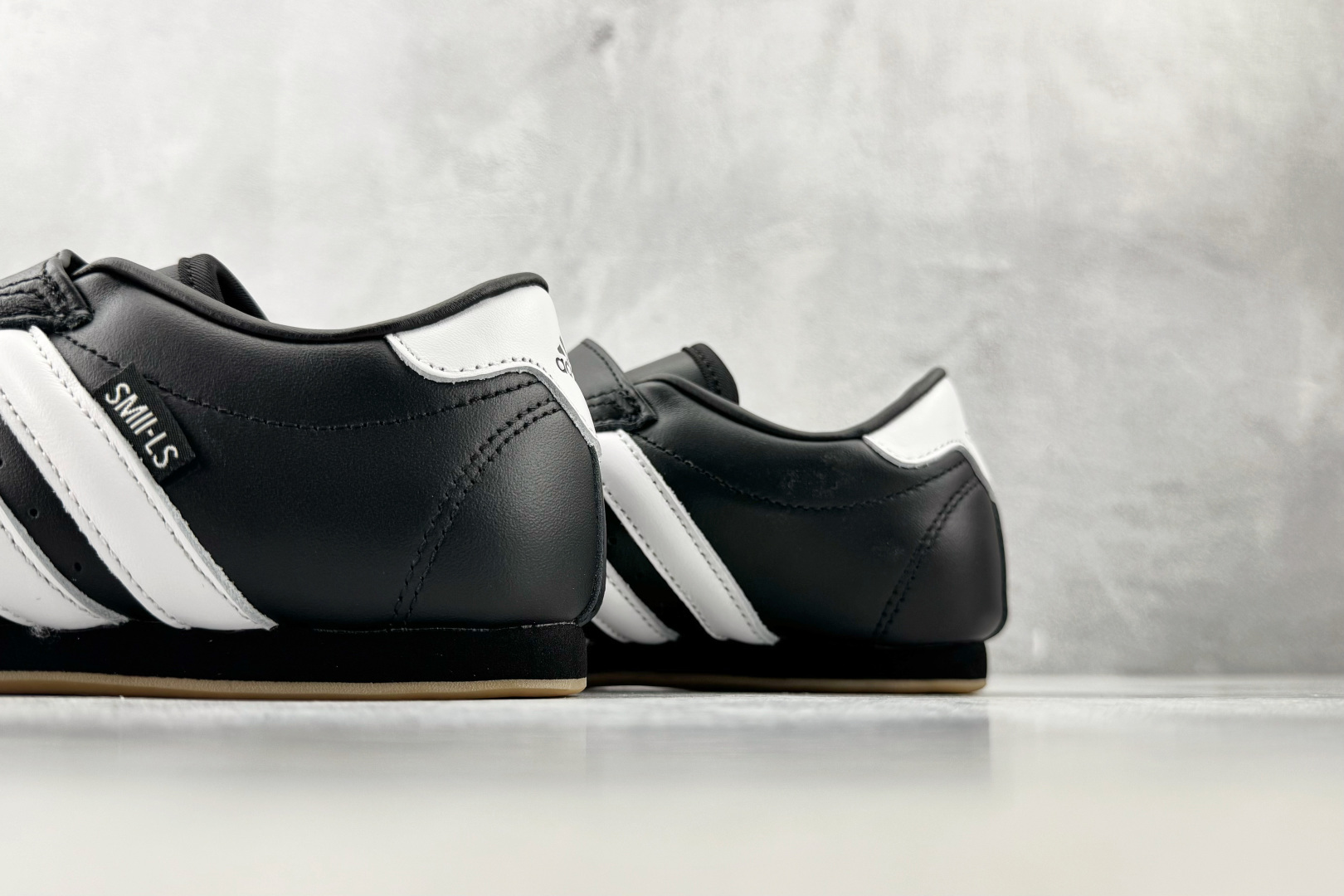 GOD/2.0 神版 adidas TAEKWONDO 黑白货号：JQ4775尺码：36 36.5 37