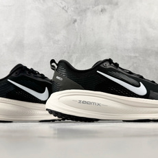 GOD神版 完美还原 正确版本 Nike VOMERO 18 黑色货号:HM6803-007尺码:36 GOD神版 完美还原 正确版本 Nike VOMERO 18 黑色货号:HM6803-007尺码:36