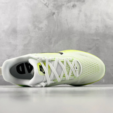 GOD神版 完美还原 正确版本 Nike VOMERO 18 白绿色货号:HM6803-100尺码:36 GOD神版 完美还原 正确版本 Nike VOMERO 18 白绿色货号:HM6803-100尺码:36