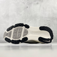 GOD神版 完美还原 正确版本 Nike VOMERO 18 米色货号:HM6803-101尺码:36 GOD神版 完美还原 正确版本 Nike VOMERO 18 米色货号:HM6803-101尺码:36