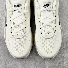 GOD神版 完美还原 正确版本 Nike VOMERO 18 米色货号:HM6803-101尺码:36 GOD神版 完美还原 正确版本 Nike VOMERO 18 米色货号:HM6803-101尺码:36