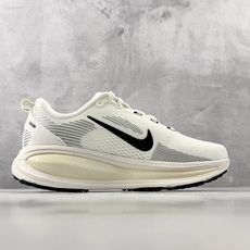 GOD神版 完美还原 正确版本 Nike VOMERO 18 米色货号:HM6803-101尺码:36 GOD神版 完美还原 正确版本 Nike VOMERO 18 米色货号:HM6803-101尺码:36