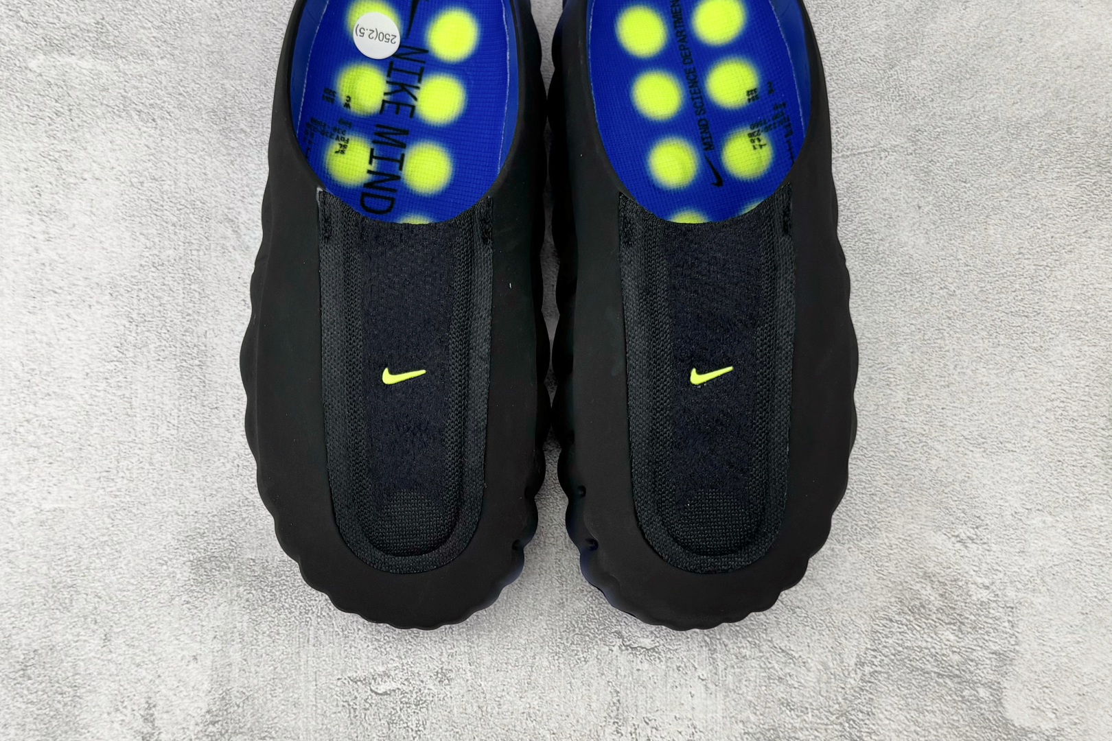 N版  东南亚订单  Nike Mind 001 FLYKNIT QS 蓝黑 货号：IR2175-400 尺码：36 3