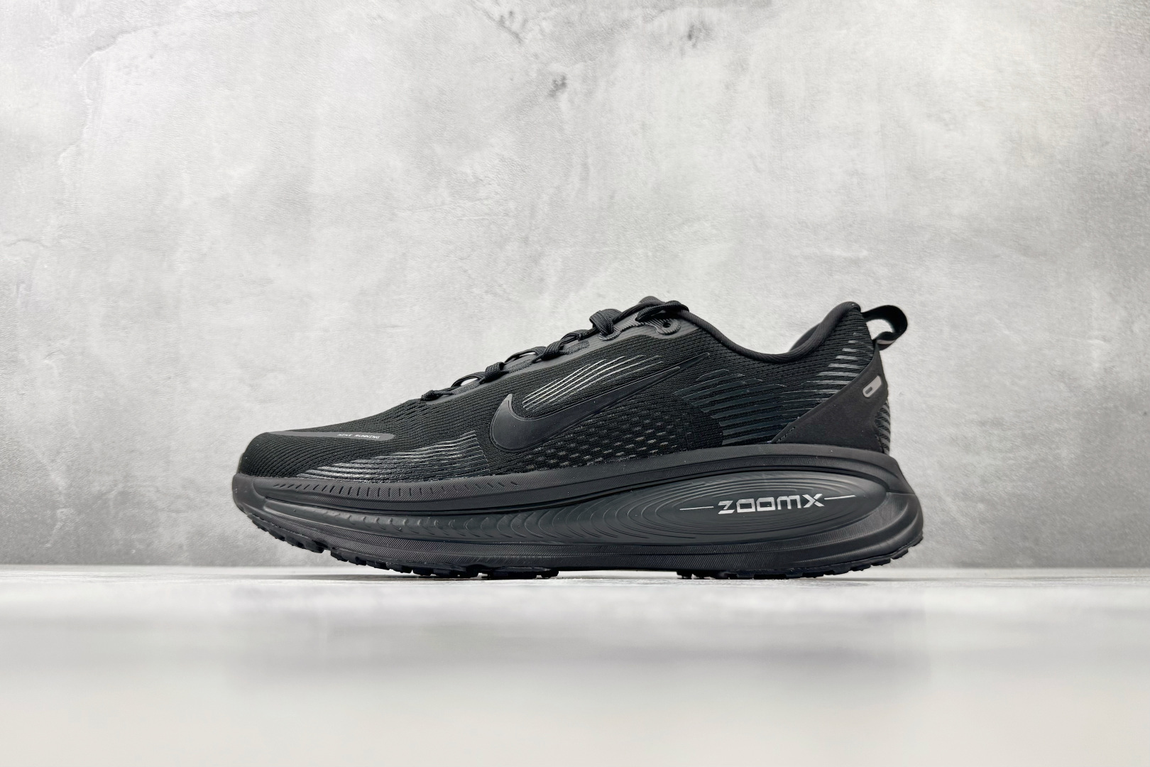 GOD神版 完美还原 正确版本 Nike VOMERO 18 黑色货号：HM6803-005尺码：36 