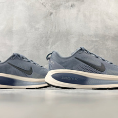 GOD神版 完美还原 正确版本 Nike VOMERO 18 灰白货号:HM6803-402尺码:36 GOD神版 完美还原 正确版本 Nike VOMERO 18 灰白货号:HM6803-402尺码:36