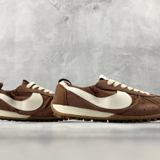 F2 特价 特价 Nike × Jacquemus Moon Shoe SP棕黄 货号:HV8547-200 尺码: F2 特价 特价 Nike × Jacquemus Moon Shoe SP棕黄 货号:HV8547-200 尺码: