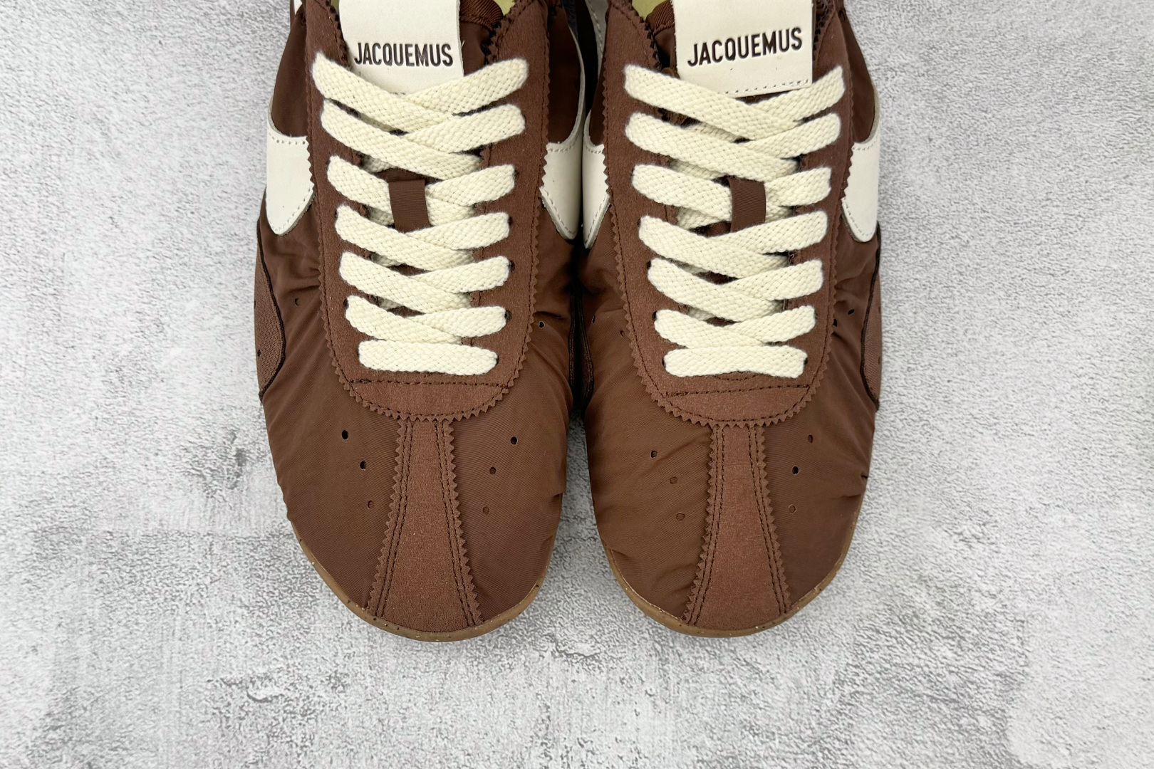 F2 特价 特价 Nike × Jacquemus Moon Shoe SP棕黄 货号:HV8547-200 尺码: F2 特价 特价 Nike × Jacquemus Moon Shoe SP棕黄 货号:HV8547-200 尺码: