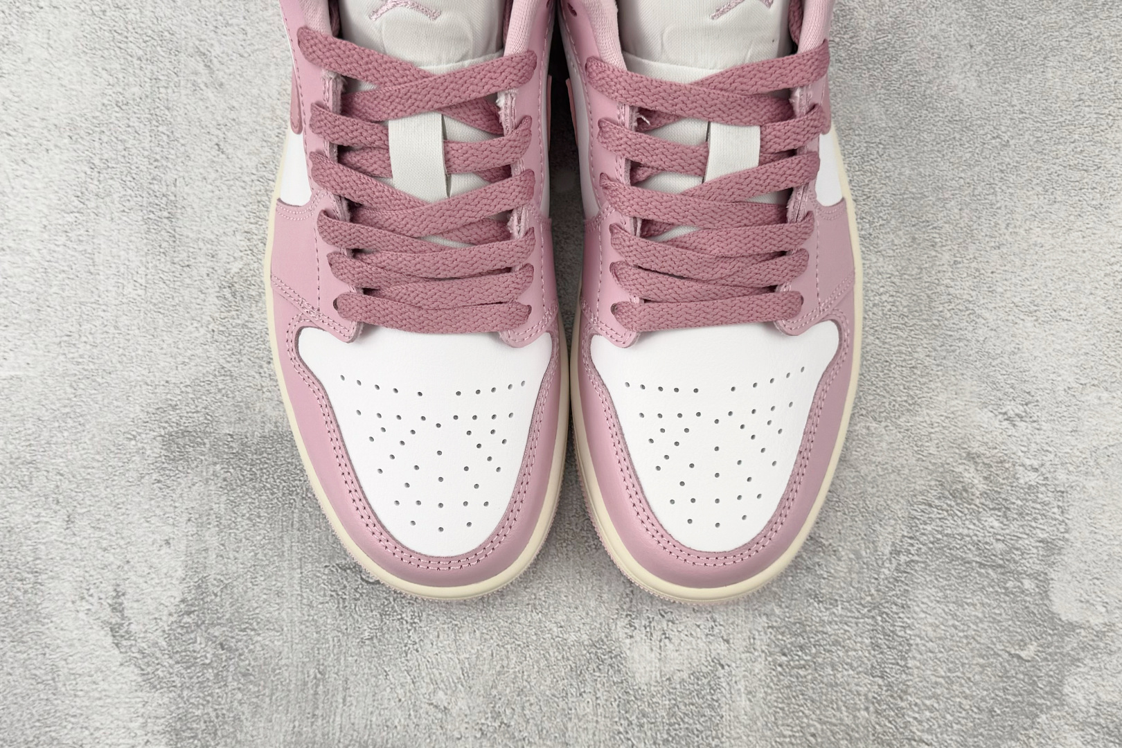 DT  公司级 Jordan Air Jordan  元素粉 货号：DC0774-607 尺码：35.5 36 36.5